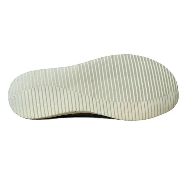 Leichte & bequeme Slipper Atmungsaktiv, robust & perfekt passend
