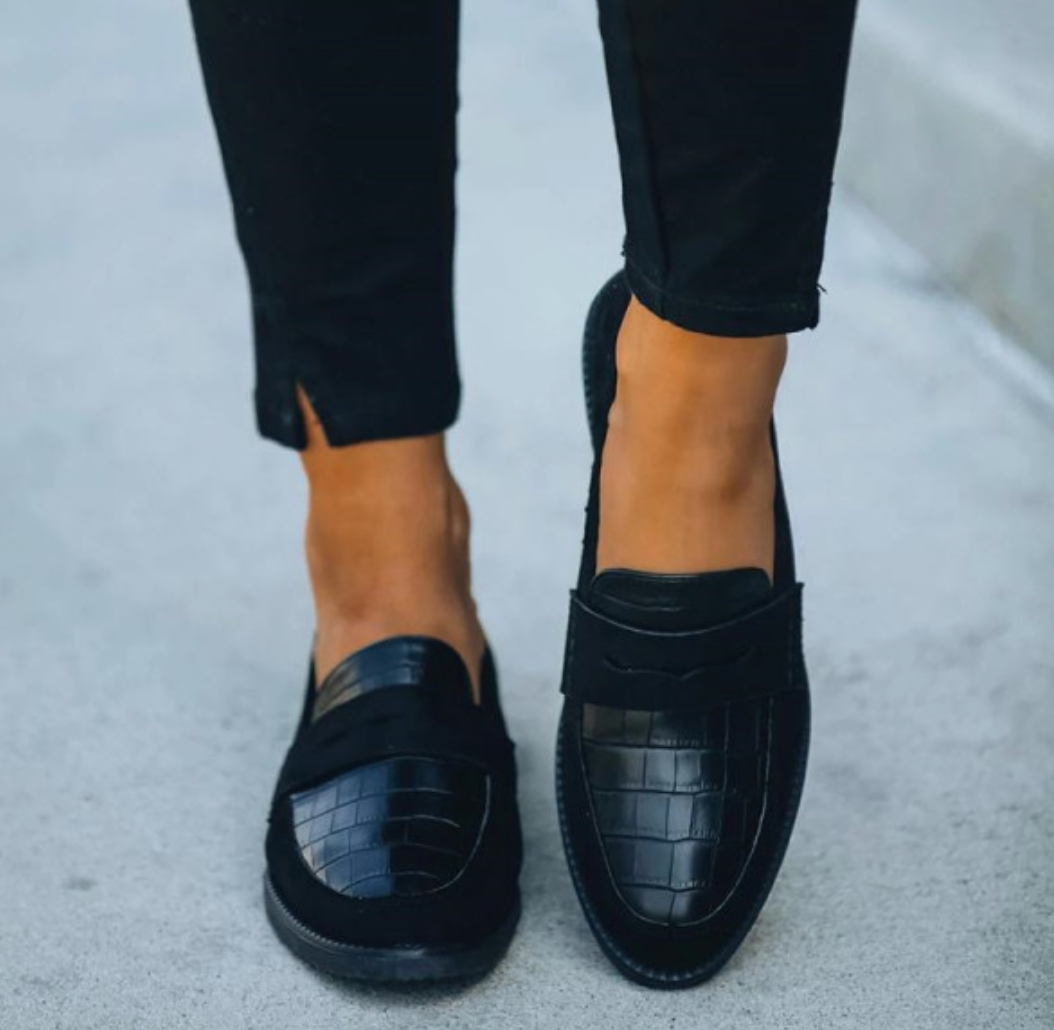 Elegante Damen Slipper aus Leder Bequem & Hochwertig