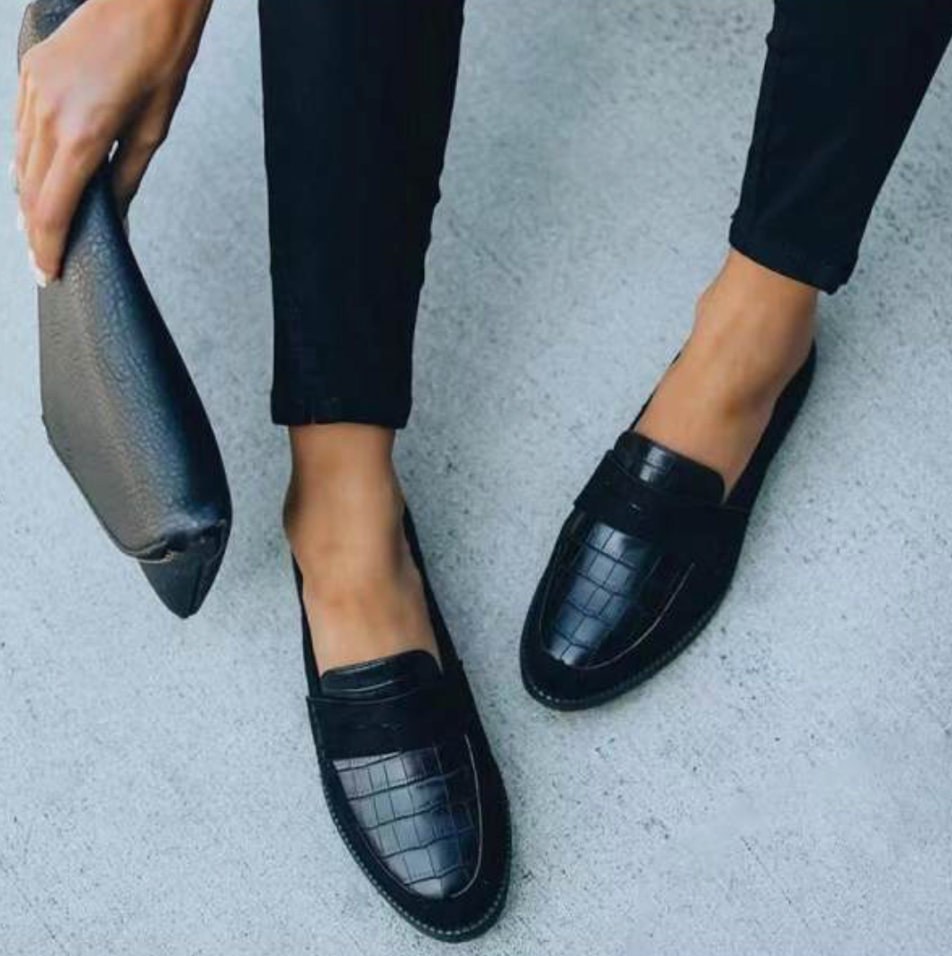 Elegante Damen Slipper aus Leder Bequem & Hochwertig