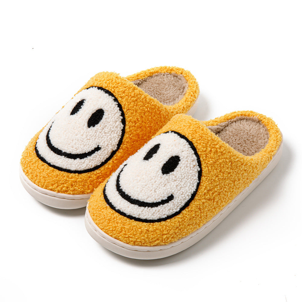 Kuschelige Pantoffeln mit großem Smiley-Gesicht
