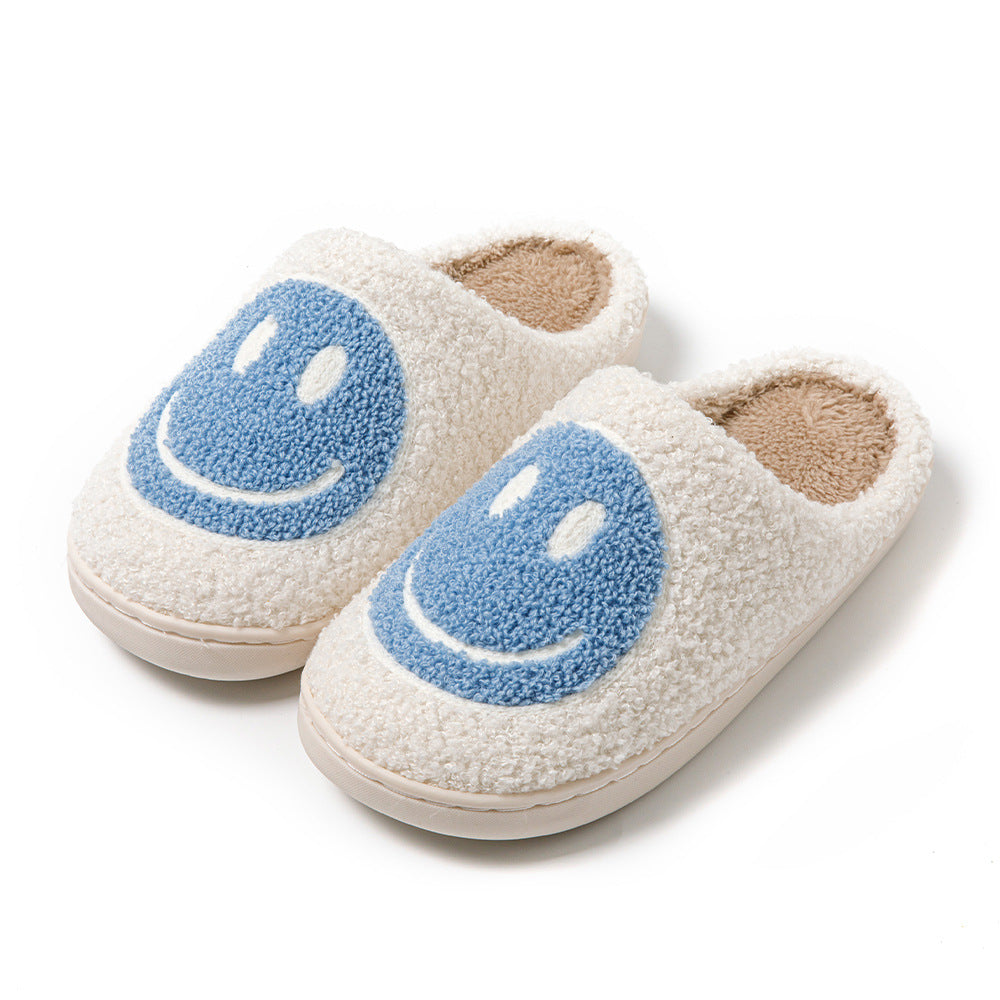 Kuschelige Pantoffeln mit großem Smiley-Gesicht