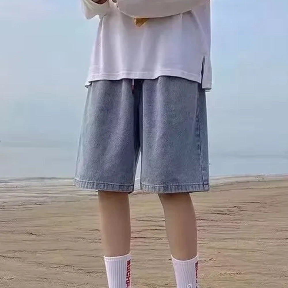 Herren Jeans-Shorts mit geradem Bein Sommerliche, dünne Version in weiter Passform Mittellange Freizeithose