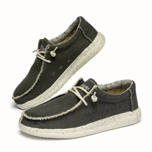 Leichte & bequeme Slipper Atmungsaktiv, robust & perfekt passend