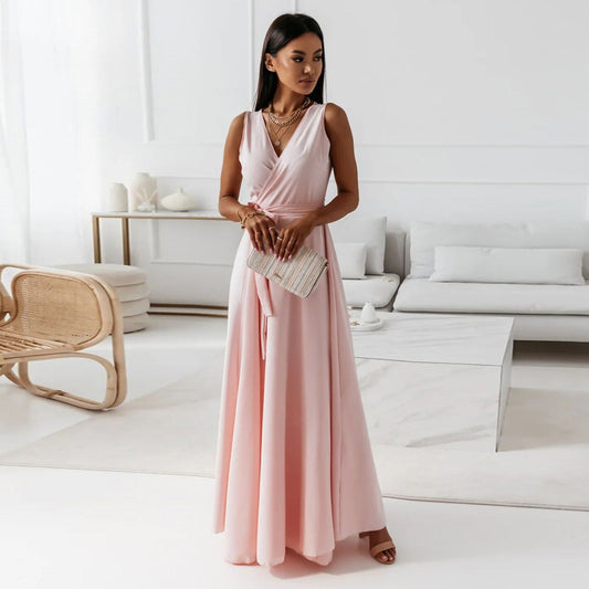 Elegantes Langarm-Abendkleid mit V-Ausschnitt